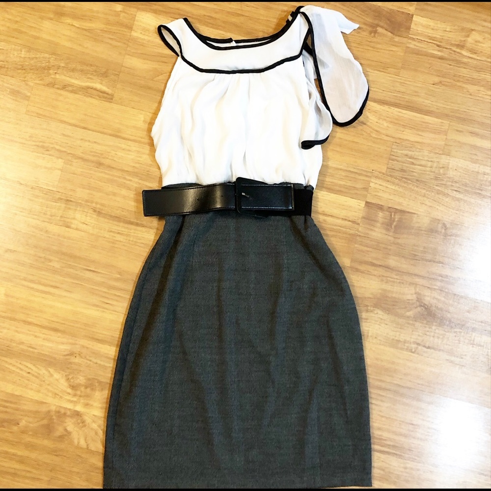 A. Byer Sleeveless White/Gray Belted Dress-11
